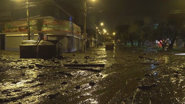 Ekvadorui smogė didžiausi potvyniai per beveik 20 metų: žuvo mažiausiai 11 žmonių, 32 buvo sužeisti