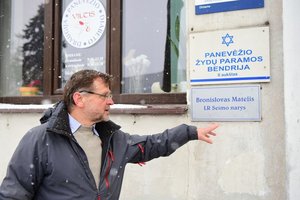 Panevėžyje – vandalizmo aktas prieš konservatorių: įtaria Šeimų sąjūdžio atstovus