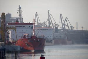 Kremlius kol kas darbų nesiima – vis dar svarstoma baltarusiškas trąšas perorientuoti iš Klaipėdos į Rusijos uostus