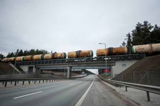 Baltarusijai įvedus draudimą kai kurių prekių iš Lietuvos tranzitui – „Lietuvos geležinkelių“ paaiškinimas