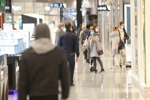 Pasiruoškite: atšaukus galimybių pasą nuo šeštadienio šios parduotuvės dirbs kitaip