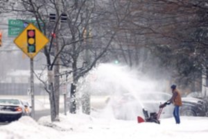 Dėl žiemos audros šimtai tūkstančių namų ūkių JAV liko be elektros energijos