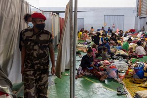 Prie Madagaskaro artėja ciklonas „Batsirai“