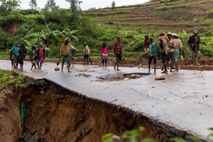 Ciklonui nusiaubus Madagaskarą baiminamasi humanitarinės krizės