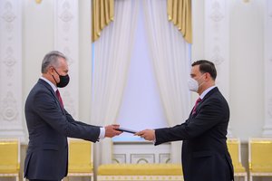 G. Nausėda priėmė Ukrainos, Tailando ir Bangladešo ambasadorių skiriamuosius raštus