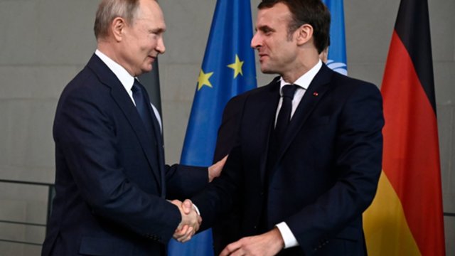 Politologas įvertino V. Putino ir E. Macrono susitikimą: Prancūzija siekia ne vien išspręsti Ukrainos krizę