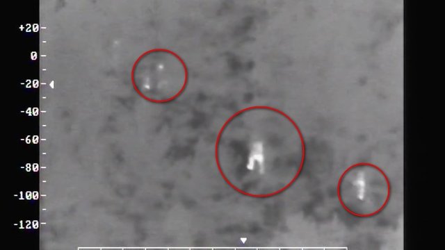 Paviešinta iš VSAT sraigtasparnio nufilmuota medžiaga: užfiksuota į Lietuvą įėjusi 10 migrantų grupė