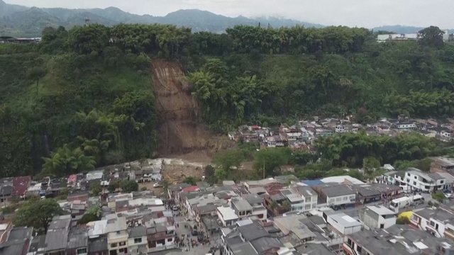 Liūtys nuniokojo Kolumbiją: nuošliaužos pasiglemžė 14 žmonių gyvybes, namus palaidojo po žeme