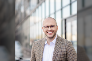 „Pigu“ klientai prekes galės atsiimti neišlipdami iš automobilio