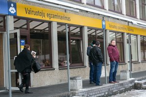 Svarbi žinia būsimiems vairuotojams: „Regitra“ vasarį keičia egzaminų tvarką