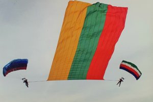 Su trispalve – tarp mirties ir Guinnesso rekordo