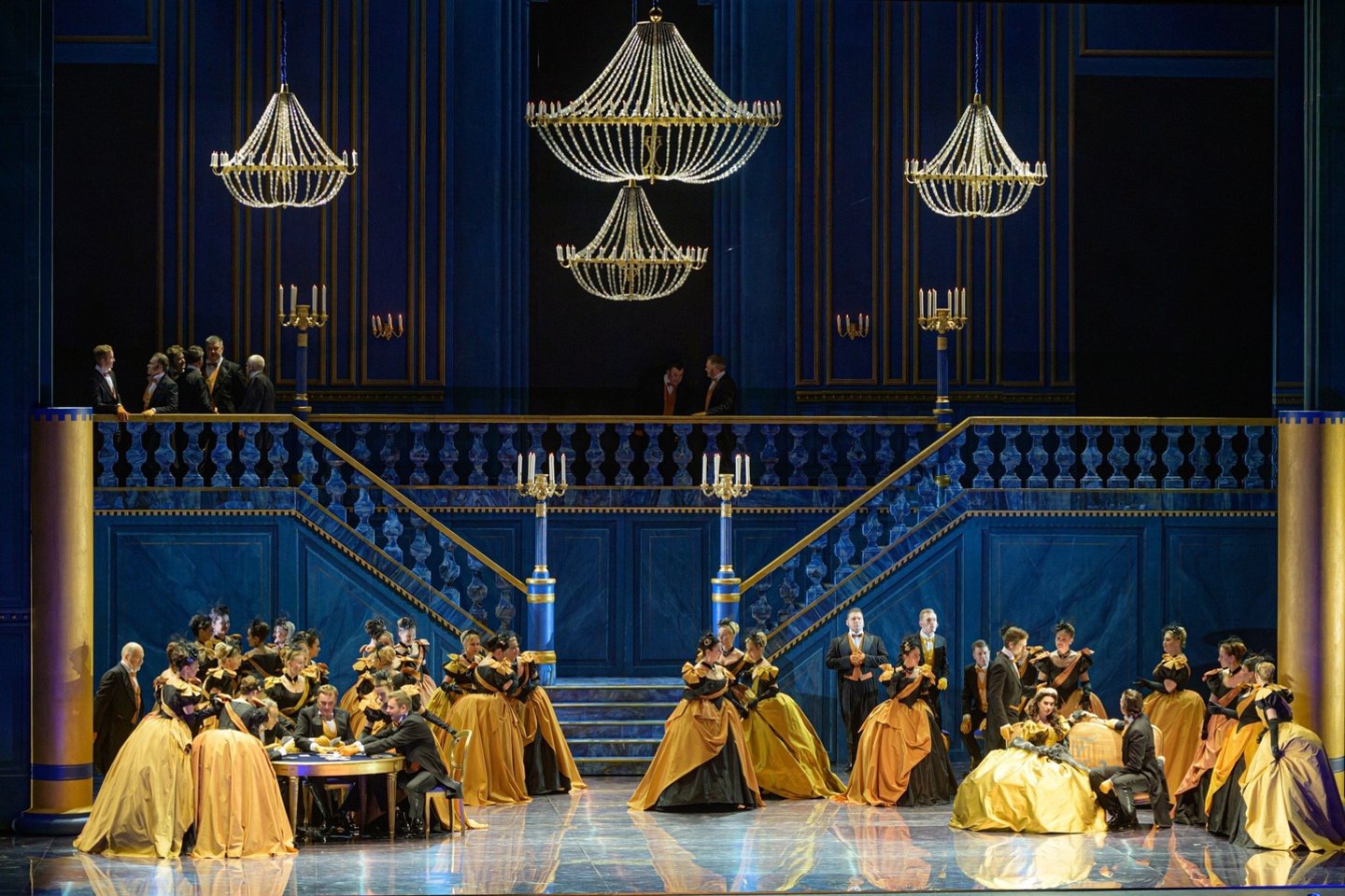 Scena iš LNOBT spektaklio „Traviata“.<br>M.Aleksos nuotr.