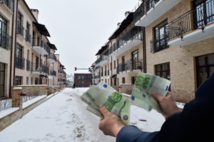 Turinčiųjų paskolas nemalonūs pokyčiai gali laukti dar šiemet – įmokos išaugtų ne keliasdešimt eurų