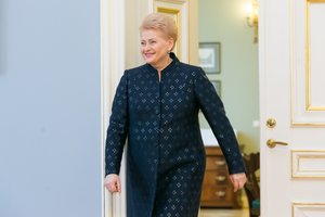 NATO ieškant naujo vadovo, kandidatų sąraše dominuoja moterys: viena iš pretendenčių – D. Grybauskaitė