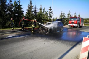 Atliko tyrimą, kurie automobiliai dega dažniausiai, ir paneigė mitą