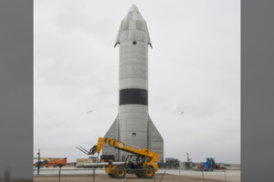 E. Muskas: pirmasis „Starship“ orbitinis skrydis įvyks šiais metais