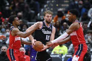 Domantas Sabonis pratinasi prie naujos komandos: universalus žaidimas tiesė kelius į „Kings“ pergalę