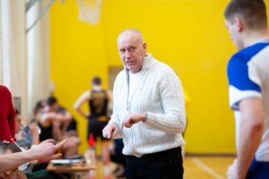 RKL rungtynėse sūnų pavadavęs Rimas Kurtinaitis vos neprisvilino „Omegos“ blyno