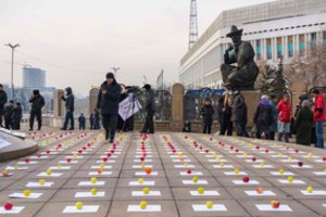 Kazachai pagerbė kruvinų neramumų aukas