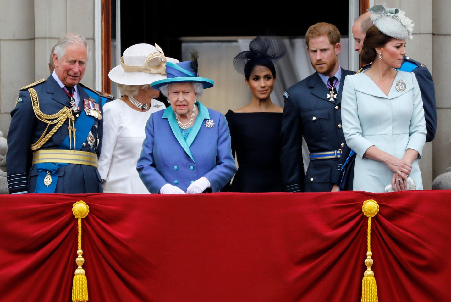  Princas Charlesas su Camilla, Elizabeth II, Meghan Markle ir princas Harry.<br> Scanpix/AFP nuotr.