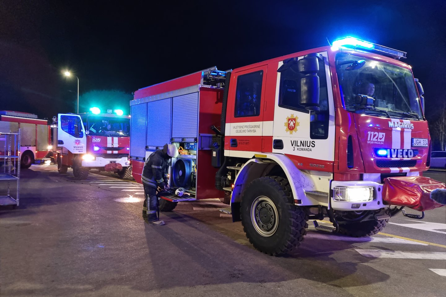 Vilniuje naktį degė prekybos centre esančios kavinės patalpos.