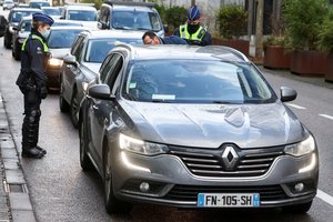 Belgijos policija mėgina blokuoti prieš skiepus nukreiptą vilkstinę