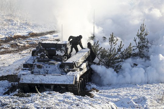 Rusijos pasiuntinys: „provokacijos“ atveju Maskva gali pasiųsti pajėgas į Ukrainą