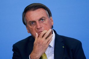Brazilija patvirtino ryšius su Ukraina, J. Bolsonaro išskridus vizito į Rusiją