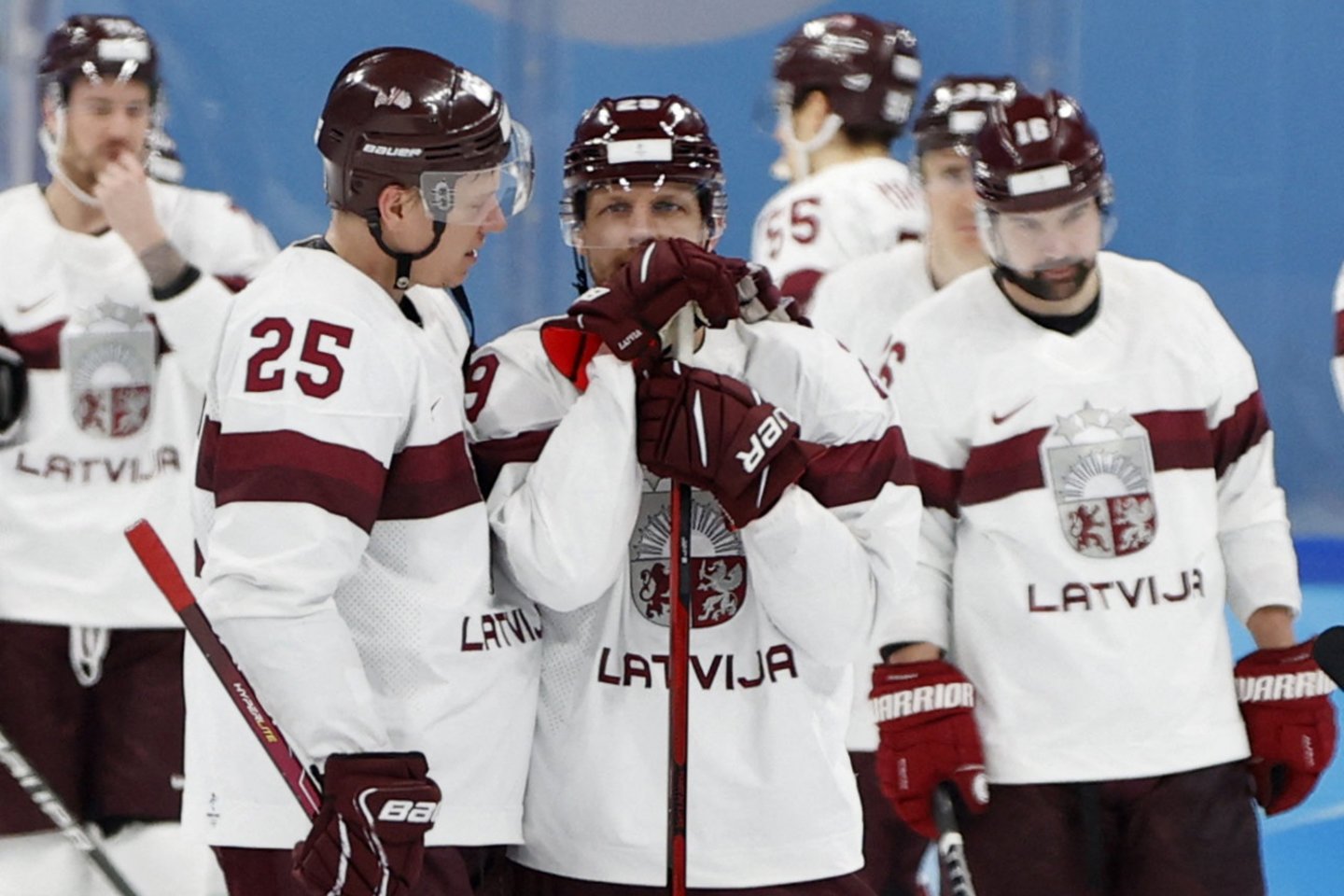 Latvijos ledo ritulio rinktinė Pekino žiemos olimpinėse žaidynėse patyrė vien pralaimėjimus.<br>Reuters/Scanpix nuotr.
