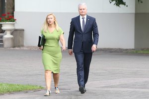 Prezidentūroje paskutinė darbo diena vyriausiajai patarėjai R. Stanaitytei-Česnulienei