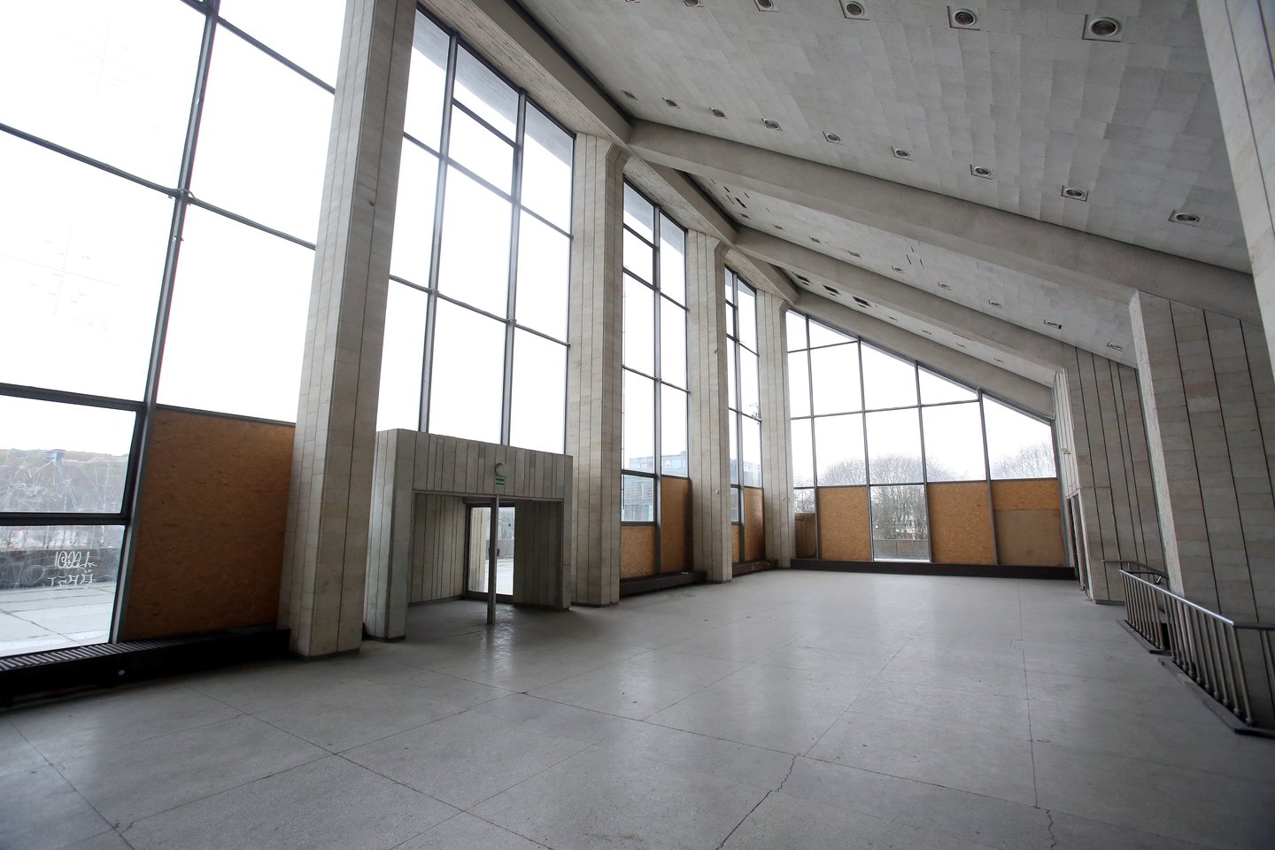 Sporto rūmai,sporto rūmų vidusVilniaus koncertų ir sporto rūmų rekonstrukcijos istorija, prasidėjusi 2008-aisiais, vis dar be pabaigos.<br>R.Danisevičiaus nuotr.