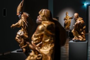 Baroko skulptūros mistika užliejo Valdovų rūmus: dalis kūrinių viešai rodomi pirmą kartą