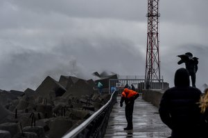 Sinoptikų įspėjimas: dalį Lietuvos užklups smarki audra, siaus 27 m/sek. vėjas