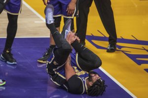 „Lakers“ pergalę apkartino A. Daviso trauma