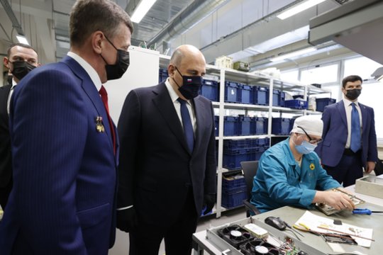 Rusija užsimojo vystyti elektronikos pramonę: vicepremjeras iškėlė pagrindinį tikslą