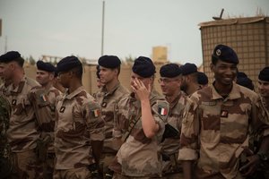 Prancūzija su sąjungininkėmis išves savo pajėgas iš Malio