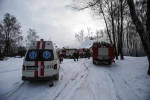 Bandydamas degiu skysčiu įkurti ugnį, vyras atsidūrė ligoninėje