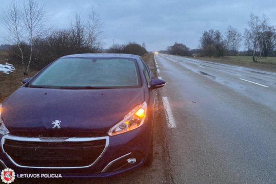 Ketvirtadienį keliuose užfiksuoti 72 eismo įvykiai, žuvo 2 žmonės