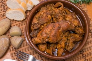 Išbandykite triušieną taip, kaip ji ruošiama Kanaruose: produktai paprasti, o skonis – ypatingas