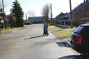 Jonavos gatvėse žiema pėdsakų beveik nepaliko – vairuotojai paaiškino, kodėl taip atsitiko 