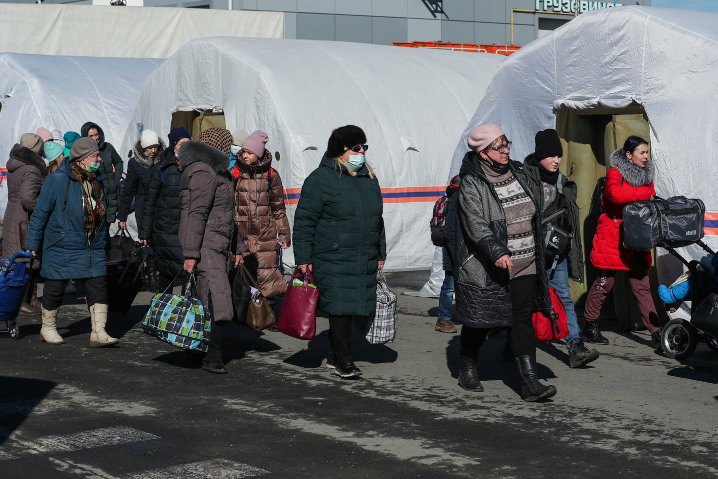 Donetsko gyventojų evakuacija.<br> TASS/Scanpix nuotr.