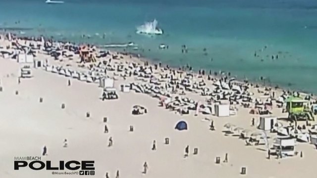 Nelaimė Floridoje – sraigtasparnis rėžėsi į vandenyną netoli sausakimšo paplūdimio: sužeisti du keleiviai