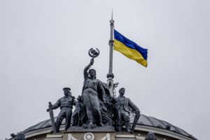 Baltieji rūmai: Rusijos įsiveržimo tikslas būtų brutaliai „sutriuškinti“ ukrainiečius
