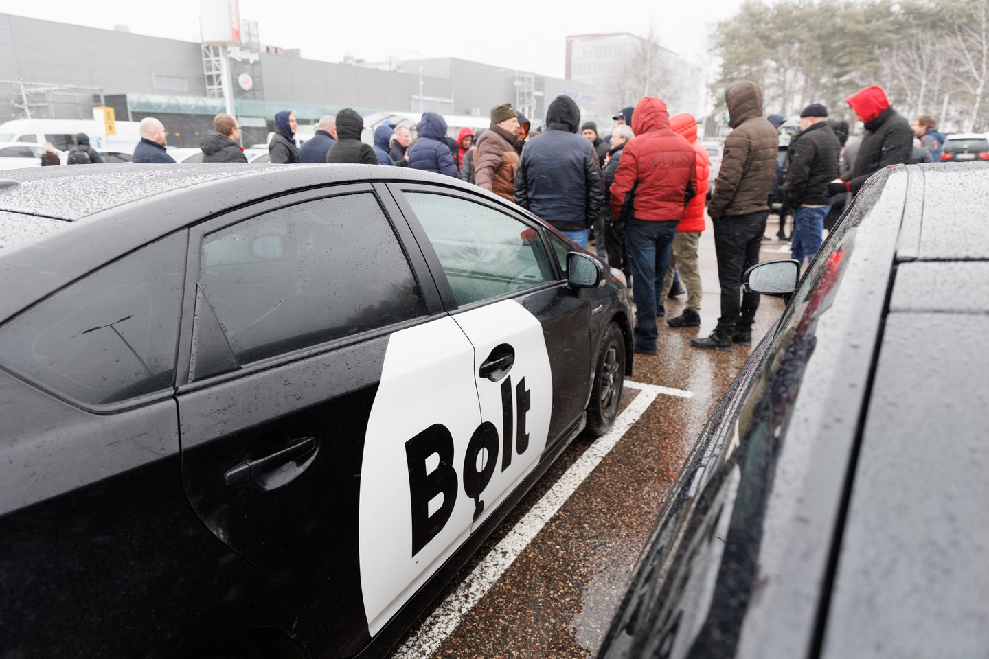 Dalis pavėžėjimo platformos „Bolt“ vairuotojų antradienio naktį pradėjo streiką ir ruošiasi dar vienam.<br>T.Bauro nuotr.