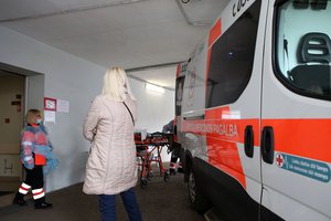 Neįprastas nutikimas Kaune: į namuose staiga prasidėjusį gimdymą nespėjo net greitosios medikai