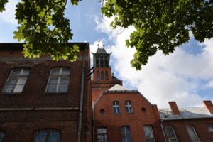 Klaipėdos centrinis paštas paskelbtas kultūros paminklu: tikimasi pritraukti remontui būtinų lėšų