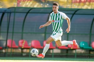 „Žalgirio“ pergalė už aikštės ribų: sostinės klubas pratęsė sutartį su J. Sylvestru