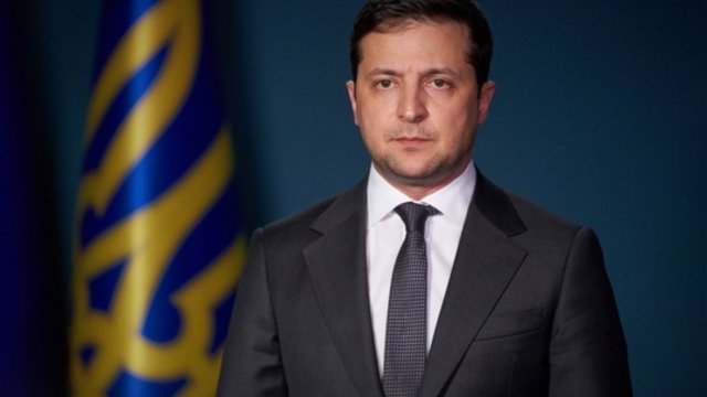 V. Zelenskis kreipėsi į piliečius: prašo gyventojų pagalbos siekiant apginti Ukrainą