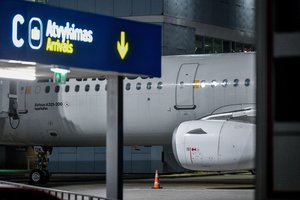 Europos vežėjai atšaukia skrydžius į Maskvą