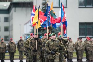 NATO aktyvuoja sąjungininkų gynybos planus, Rusijai pradėjus puolimą Ukrainoje